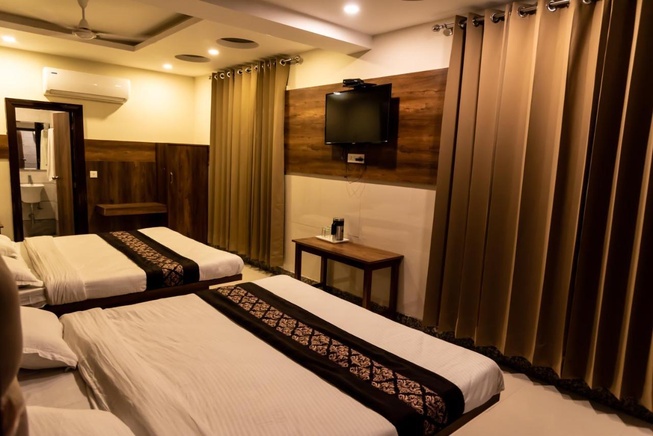 Hotel Arihant Palace , Katra Катра Экстерьер фото